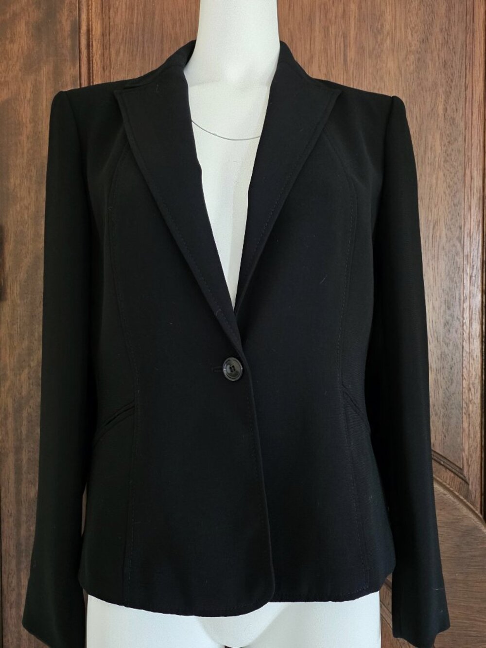 Jones Wear Essentials Size 8 Black Poly Single Button Lined Jacket VG Cond